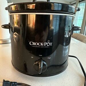 Crock-Pot Black Slow Cooker